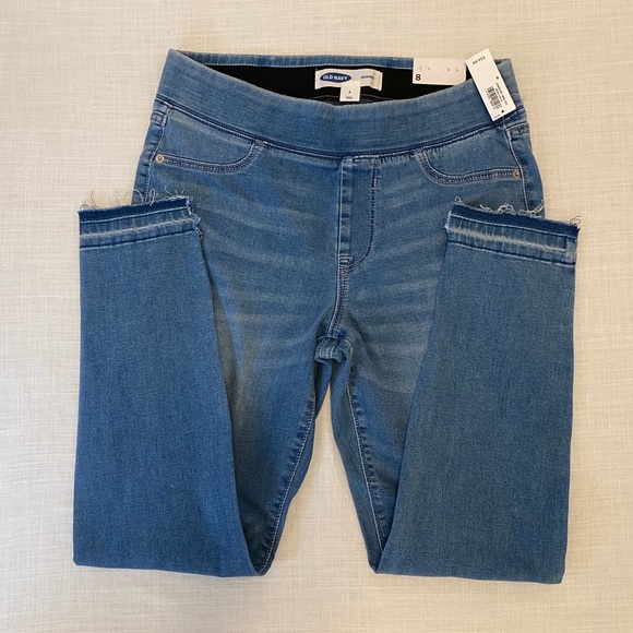 Old Navy Women’s Jeans - Picture 4 of 6